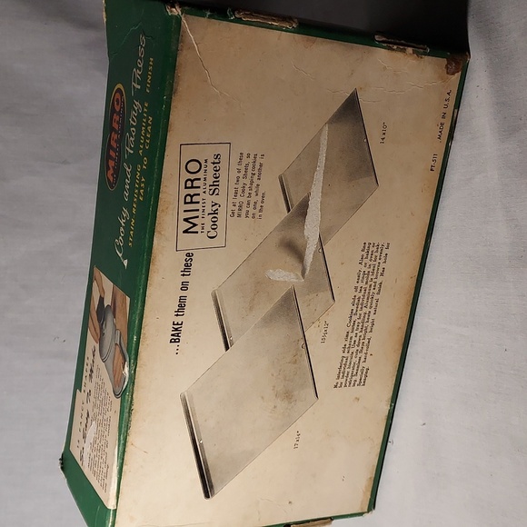 Vintage Mirro Cookie and Pastry Press in Original Box With Recipe Booklet - Picture 14 of 14